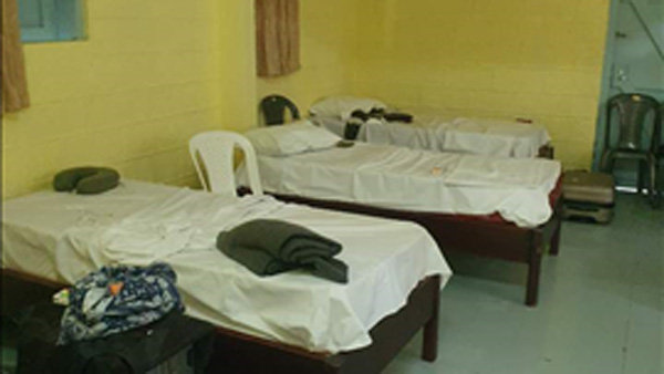 모리셔스서 입국금지된 한국인 관광객들 귀국길