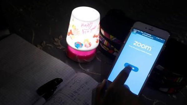 싱가포르, '줌' 화상 수업 중 '외설' 해킹…사용 중단