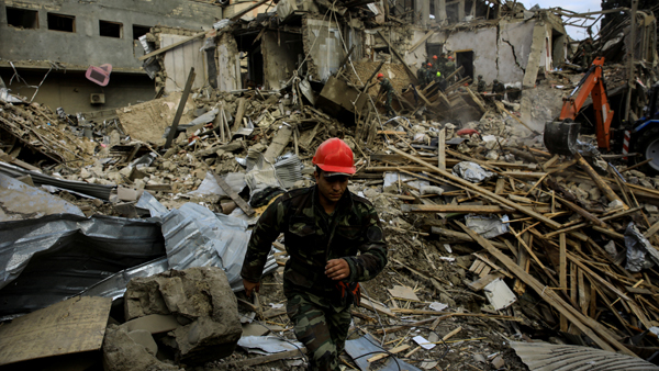 아제르 "휴전 위반 아르메니아군 공격으로 민간인 수십명 사상"