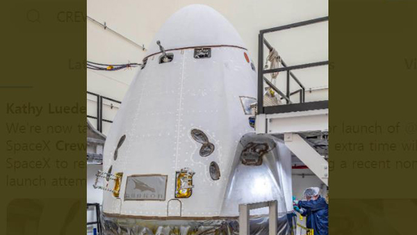 로켓 문제로 스페이스X 유인우주선 발사 다음 달로 연기