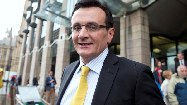 아스트라제네카 CEO "코로나19 백신 성공 공식 찾았다"