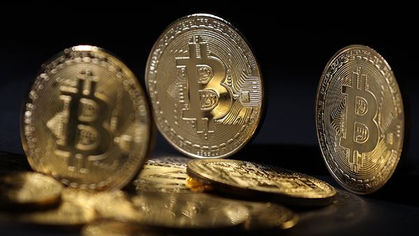 미인증 코인거래소 24일 영업중단 "예금, 코인 미리 인출해야"