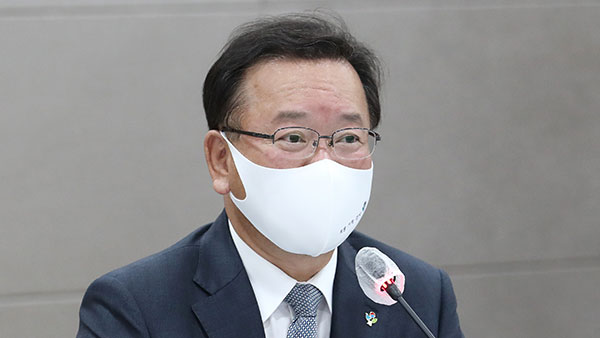 김부겸 총리 국방부 장관 강하게 질책 "성폭력 용납 못 해…철저 수사·엄중 조치하라"