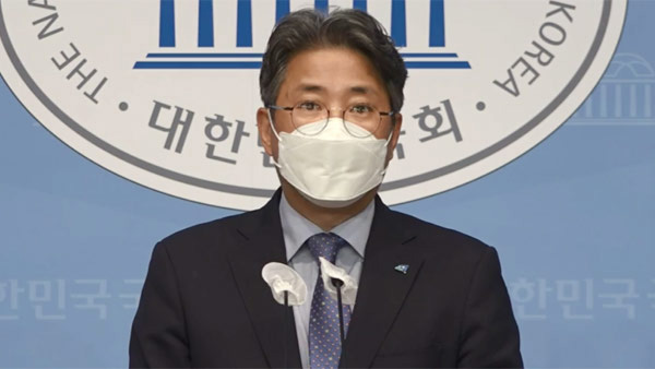 與 "최재형, 헌법 수호자 코스프레"…野 "헌법 정신 되새겨 반드시 정권교체"