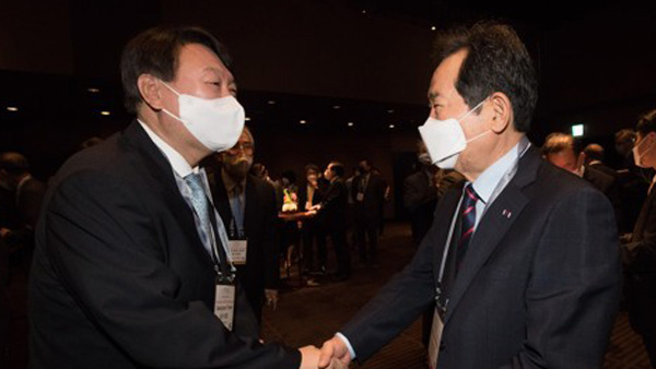 정세균 "국민 우환은 '우한' 아닌 윤석열…본인 입부터 막아라"