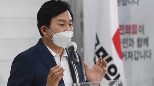 '尹 정리' 논란…이준석 '녹취록 공개'에 원희룡 "오후 6시까지 녹음파일 공개하라"