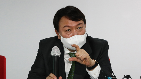 윤석열 "두테르테인가"…홍준표"귀하는 두테르테 文의 하수인"