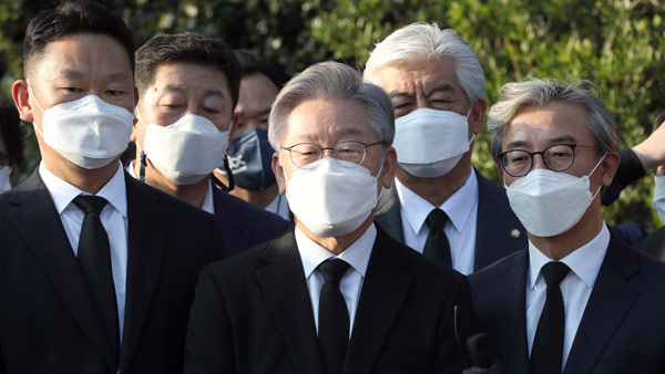 이재명 이낙연 회동 질문에 "백지장 맞들 상황조만간 좋은 결과"