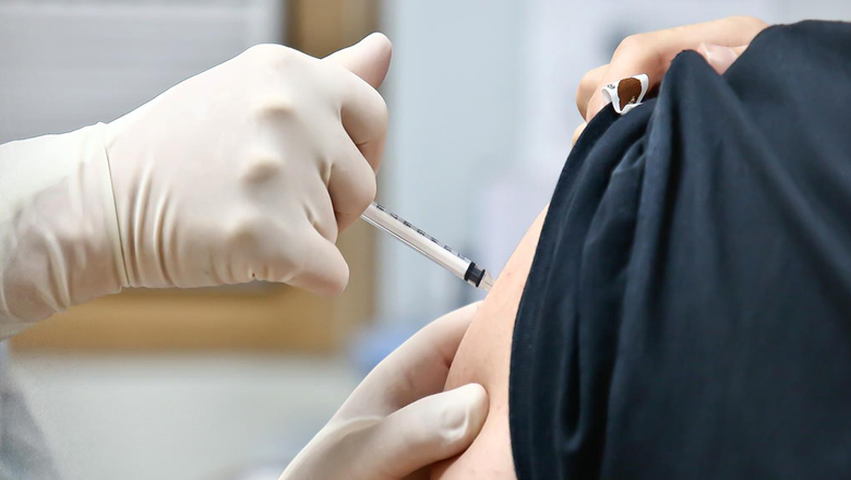 백신 추가접종 기간 단축‥고령층·요양병원 환자는 '4개월'