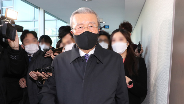 김종인 선대위 원톱은 김병준 질문에 "나와 관계없는 얘기"