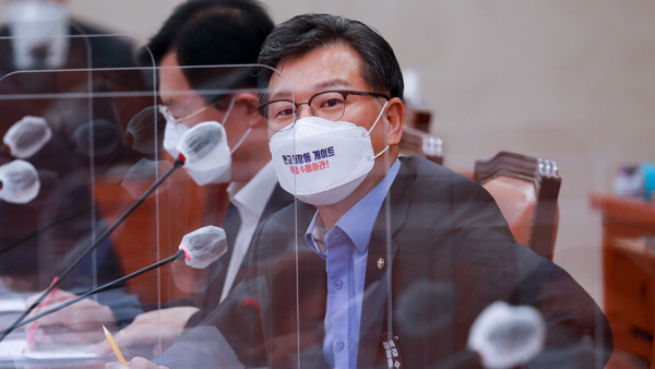 국민의힘 "이재명이 인권변호사면 조폭은 인권보호단체냐"