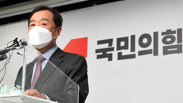 김병준 원톱 질문에 "내가 후보 모시고 지방 간다판단해달라"