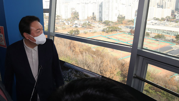 윤석열 "임기 5년간 세종시 실질적 수도로 기능토록 하겠다"