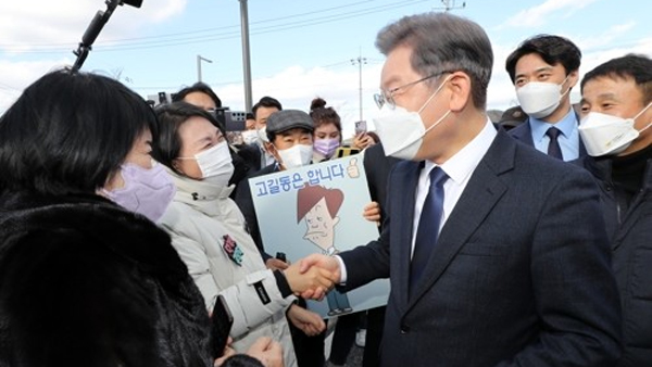 이재명 "전북 소외받고 있는 것 같다호남 정책은 광주전남 중심"