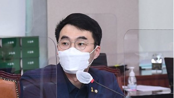 김남국 "불법 도박 의혹 아들 수사 대상 분명히 맞아정직이 최선"