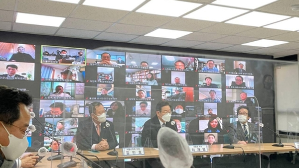 이재명 "한시적 양도세 완화 등 집값 문제에 정책변화 보여야"