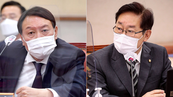 박범계 법무장관-윤석열 검찰총장, 취임 축하 첫 만남