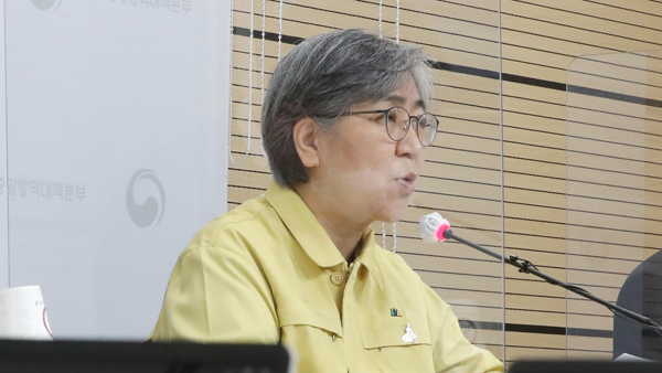 정은경 "아스트라제네카 백신 이달 말 공급 확정…화이자는 조정 여지"