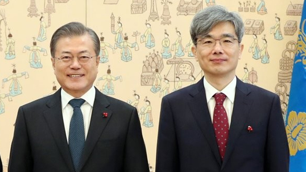 조선일보, 문 대통령 삽화도 범죄 기사 등에 '재사용'