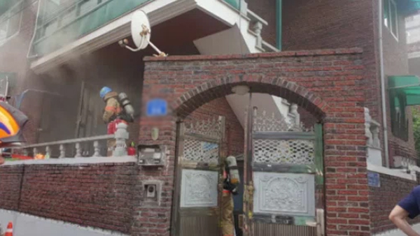 서울 강북구 주택 냉장고서 불…인명피해 없어