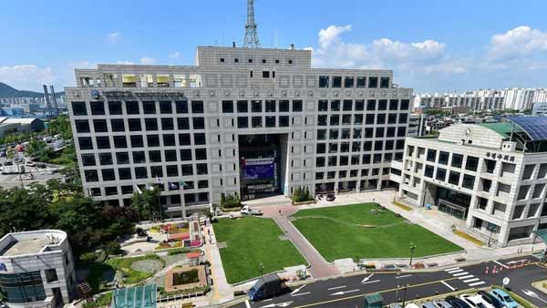 숨진 채 발견된 보건소 공무원‥노조 "100시간 초과 근무, 진상조사해야"