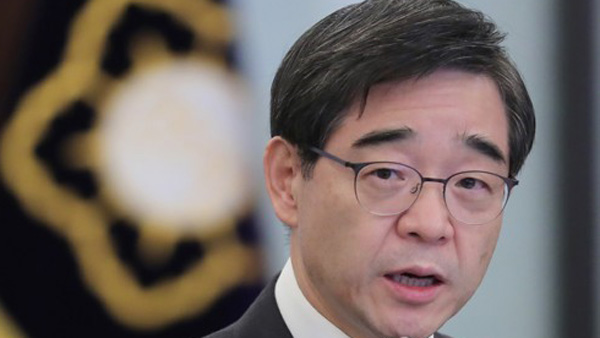 검찰, '화천대유 고문 활동' 권순일 전 대법관 수사 착수