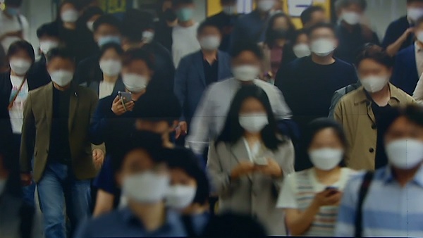 밤 9시까지 1천902명 확진… 내일 2천200명 안팎 예상