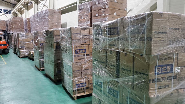 '요소수 대란' 노리고 8천여리터 불법 수입·유통하려던 일당 덜미