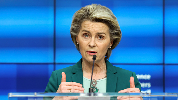 EU, AZ백신 수출금지 경고…"공급 약속 지켜라"