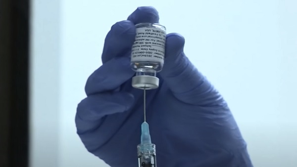 화이자·모더나 백신, 1차 접종만 해도 80% 예방 효과