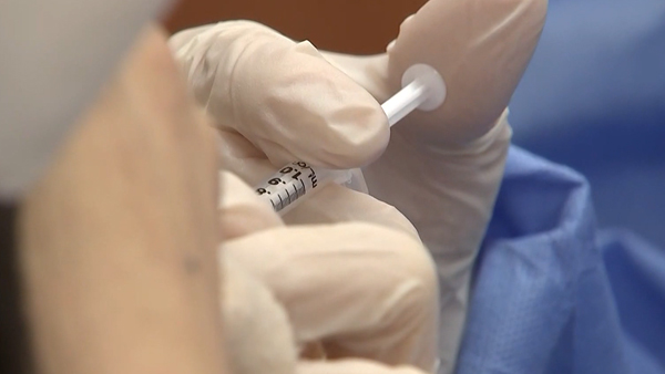 미, 국제선 승객에 코로나 음성증명 완화…자가검사 허용