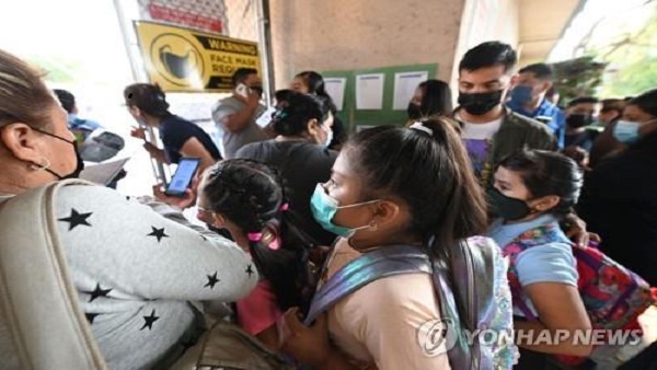 대면수업 시작했는데 한달새 4배 넘게 증가한 美 어린이 확진자