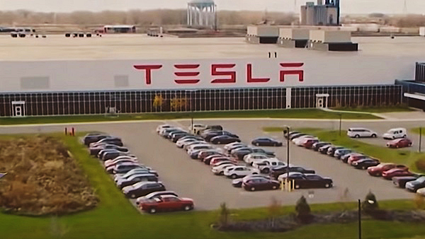 美당국, 테슬라·경찰차 추돌 공식 조사…고강도 자료 제출 요구