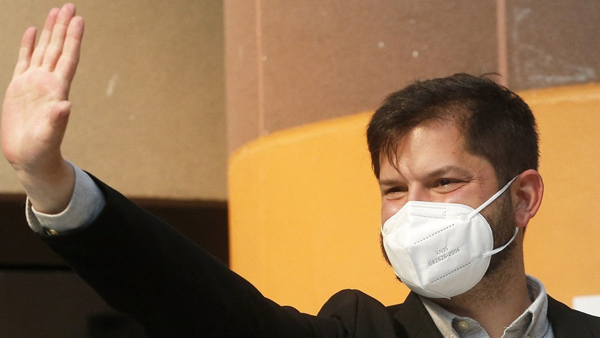 칠레 대선, 35세 좌파 후보 가브리엘 보리치 당선 유력