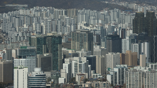 '똘똘한 한 채'의 영향? 서울-6대 광역시 중형 아파트값 격차 10억원 넘겨