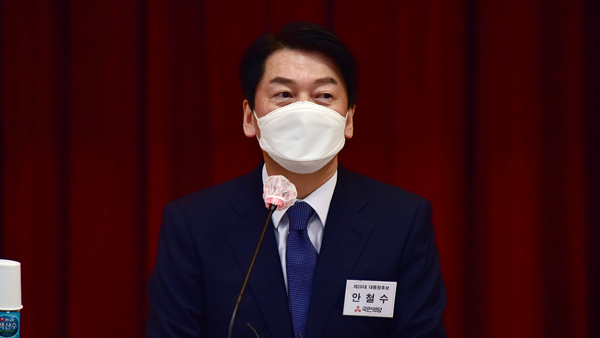 安, '尹과 단일화' 묻자 "안일화 못들어봤나? 안철수로 단일화"