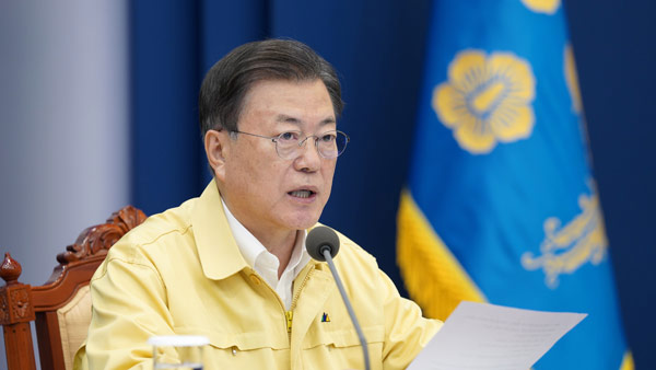 문 대통령 "오미크론 대응체계 신속 전환‥새 방역체계 조속히 구축"