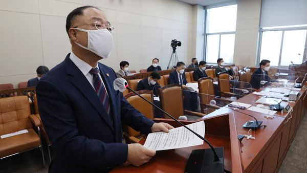 추경안 국회심사‥여야정 삼각갈등에 출발부터 난항