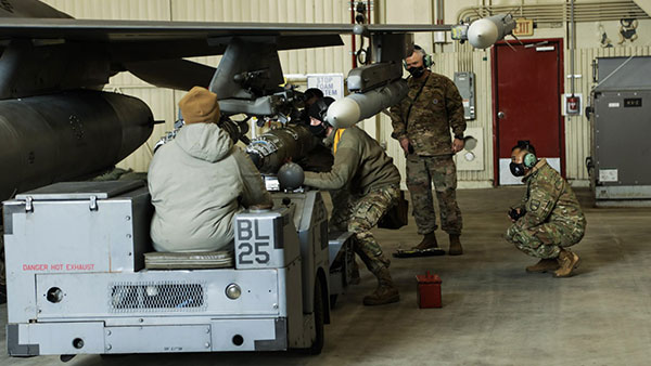 미군, 한반도 상공서 공중급유훈련 이례적 공개‥우회적 北 경고