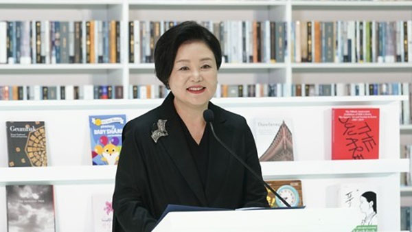민주 "김여사 의혹은 '가짜뉴스'"‥'논두렁 시계' 소환하며 역공