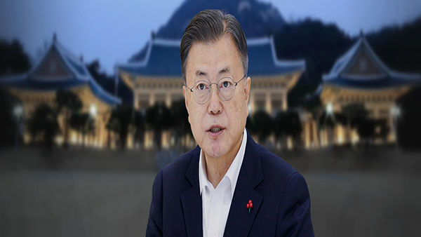 '특활비·옷값' 공세 속 "수소선박" 물은 문 대통령 "다음 정부도 역점 두길"