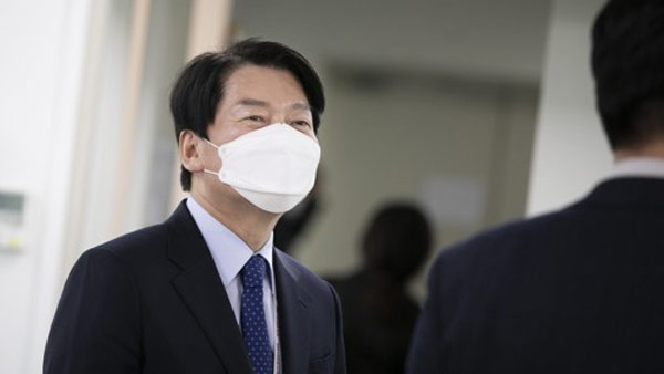 자영업자 만난 안철수 "국세청 자료로 정확한 손실규모 파악"