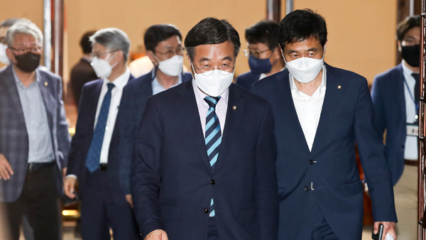 민주 '포털뉴스 편집권 제한' 언론개혁 당론‥"시기 지도부위임"