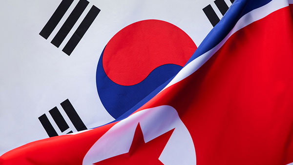 새 정권 실세 "Anything but 문재인은 아니다"