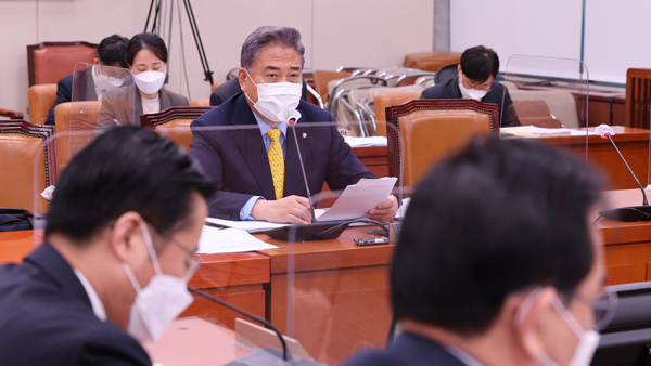 민주 "아들 의혹 사과해야" 총공세‥박진 "논란된 건 제 부덕"