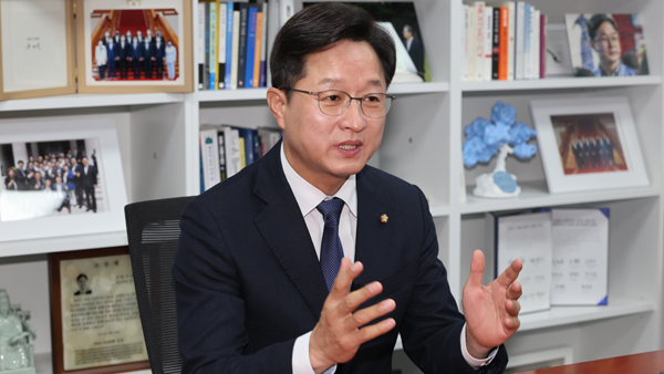 강병원 "의원들 의견 경청 않는 당대표, 리더십 쓸 수 있겠나"