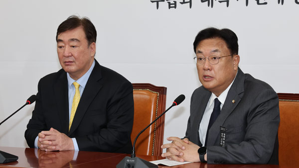 정진석 "북 도발에 중국 역할 기대", 싱하이밍 "한반도 평화 염원"