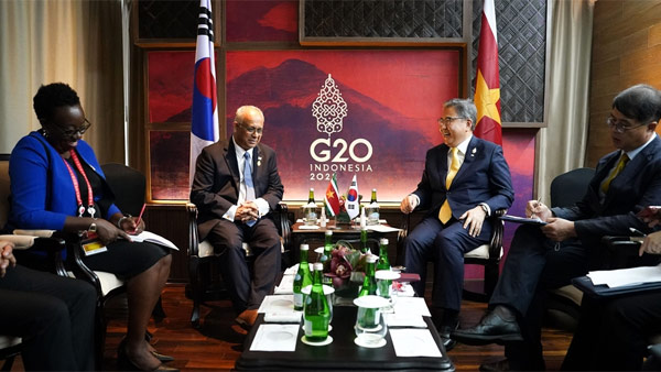 박진 장관, '넷플릭스 항의' 수리남 외교장관과 회담‥"우호관계 증진"