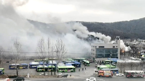 개포동 구룡마을 화재 '대응 2단계'‥대모산까지 번져
