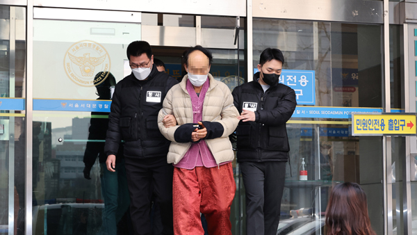 '송영길 습격' 70대 유튜버 구속 송치‥"분단은 비극"